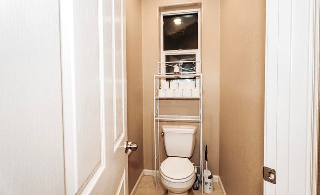 2536 W Stewart Avenue, Visalia, CA 93291