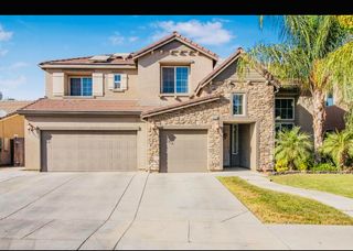 2536 W Stewart Avenue, Visalia, CA 93291