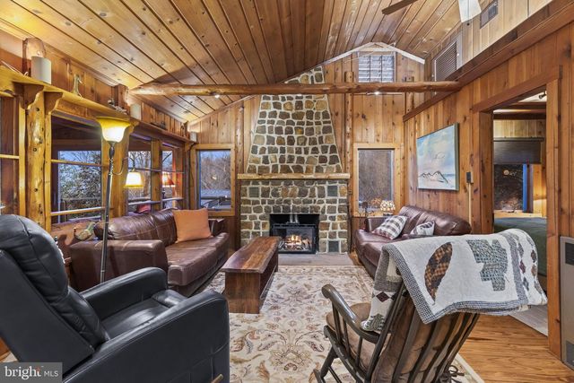 2010 DATE RD, Port Republic, MD 20676