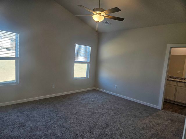 1014 N Forestview Ct, Wichita, KS 67235