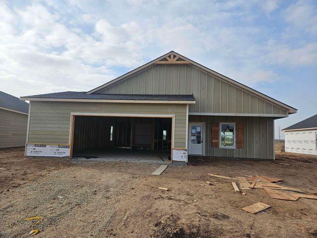 1014 N Forestview Ct, Wichita, KS 67235