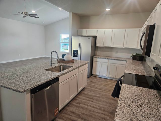 1014 N Forestview Ct, Wichita, KS 67235