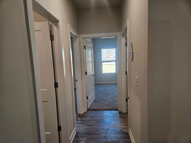 1014 N Forestview Ct, Wichita, KS 67235