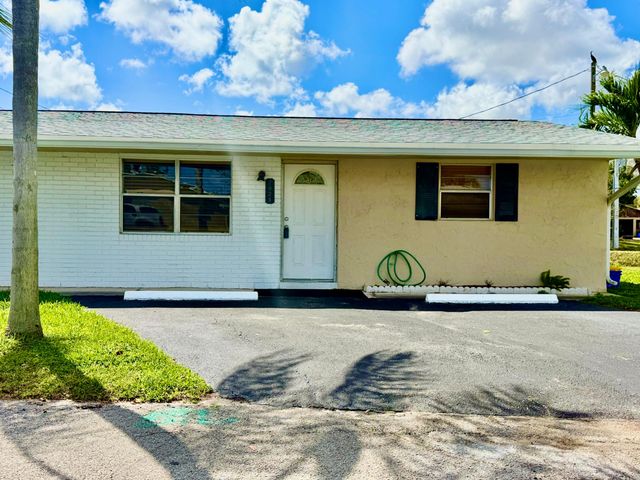 2821 Duke Lane, Delray Beach, FL 33445