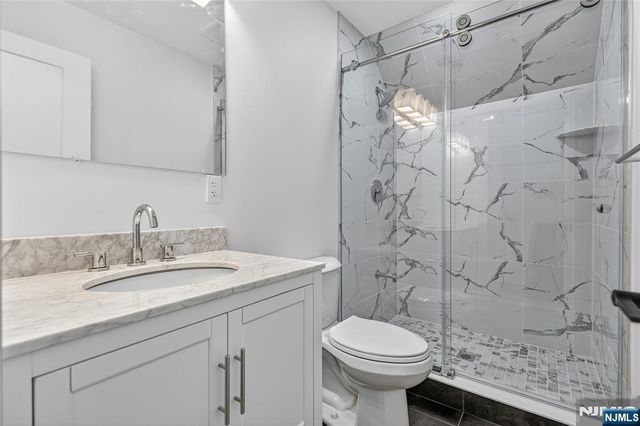 46 Hudson Avenue C, Edgewater, NJ 07020