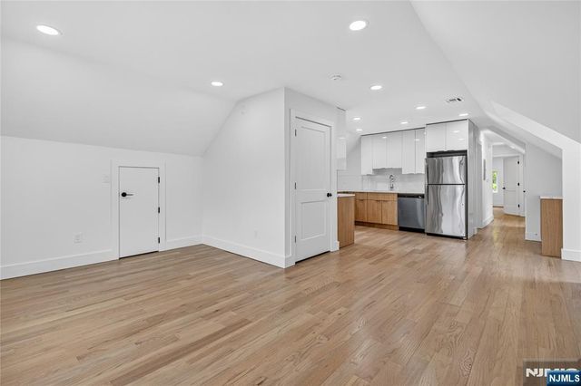 46 Hudson Avenue C, Edgewater, NJ 07020