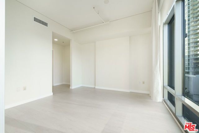 1100 S Hope Street 716, Los Angeles, CA 90015