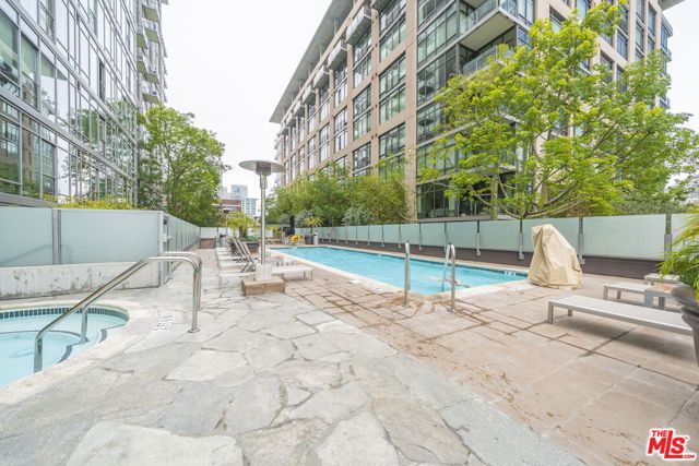 1100 S Hope Street 716, Los Angeles, CA 90015
