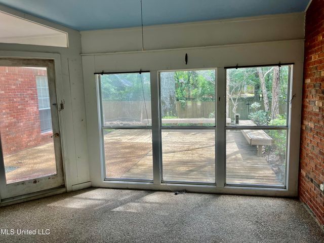 3057 Windwood Circle, Flowood, MS 39232