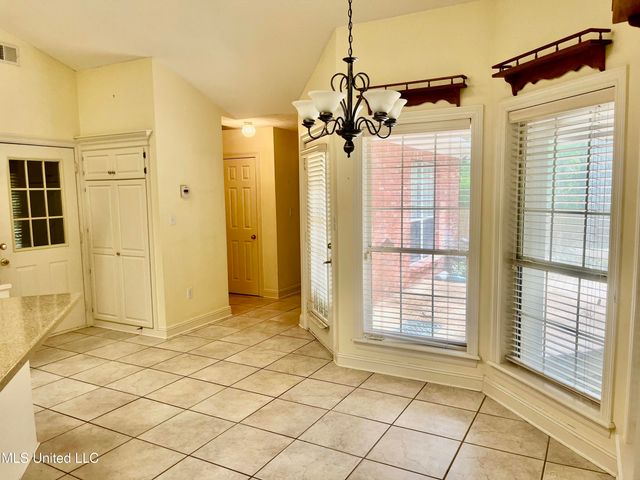 3057 Windwood Circle, Flowood, MS 39232