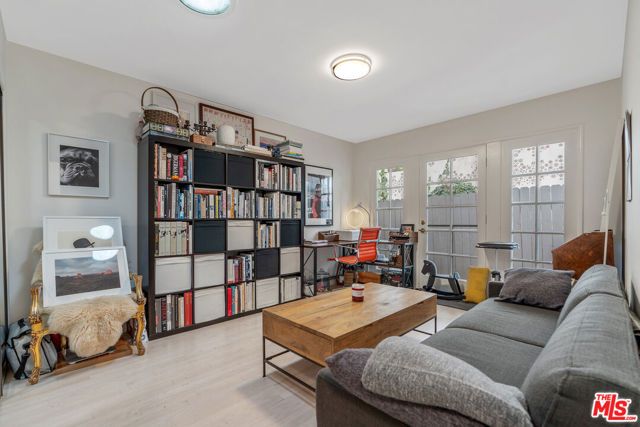 3547 Summerfield Drive, Sherman Oaks, CA 91423