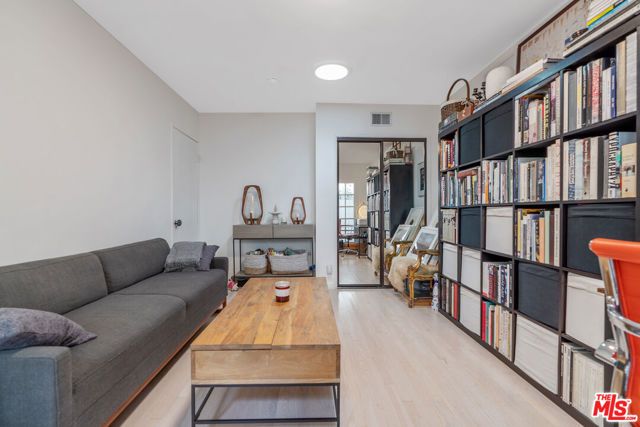 3547 Summerfield Drive, Sherman Oaks, CA 91423