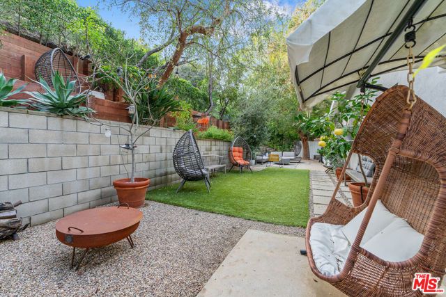 3547 Summerfield Drive, Sherman Oaks, CA 91423