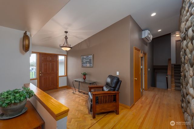 612 S Laguna, Moses Lake, WA 98837