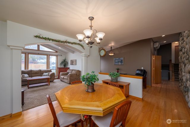 612 S Laguna, Moses Lake, WA 98837
