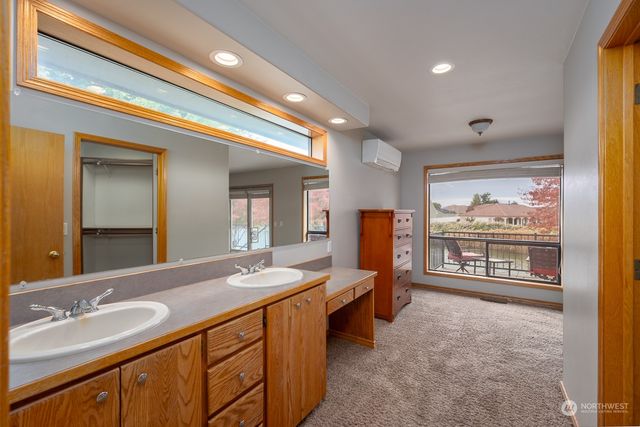 612 S Laguna, Moses Lake, WA 98837