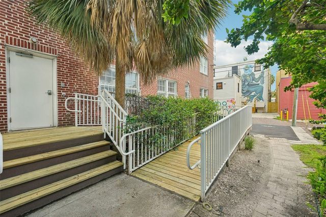 219 4TH AVENUE N 201, St Petersburg, FL 33701