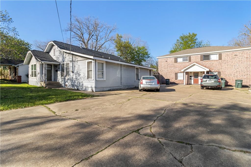 1012 & 1014 East 23rd Street, Bryan, TX 77803 — exterior