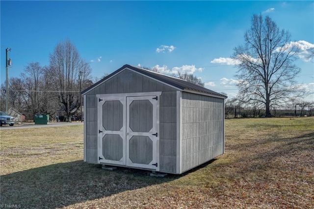 148 E Meadow Road, Eden, NC 27288