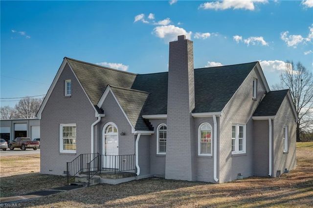 148 E Meadow Road, Eden, NC 27288