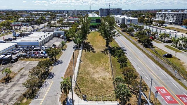 28,000 Square Feet Of Vacant Available For Sale Land, Palmetto Bay, FL 33157