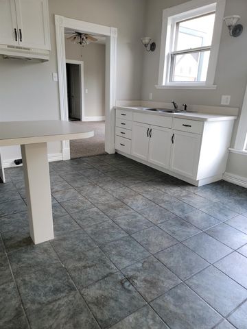 1216 4th Street, Bay City, MI 48708