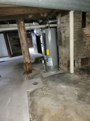 1216 4th Street, Bay City, MI 48708