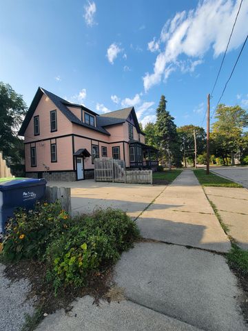 1216 4th Street, Bay City, MI 48708