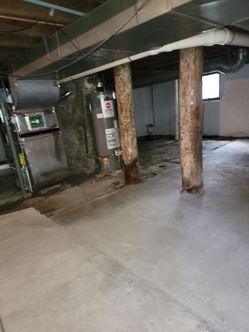 1216 4th Street, Bay City, MI 48708