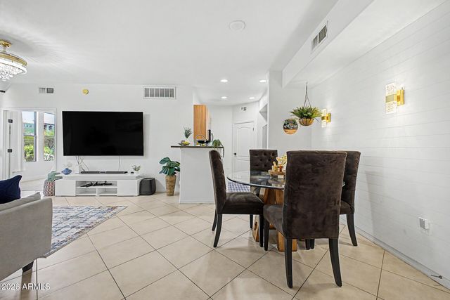 6900 E PRINCESS Drive 1132, Phoenix, AZ 85054