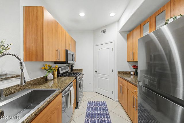 6900 E PRINCESS Drive 1132, Phoenix, AZ 85054