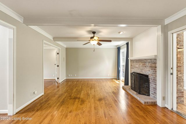 10418 Long Home Rd, Louisville, KY 40291