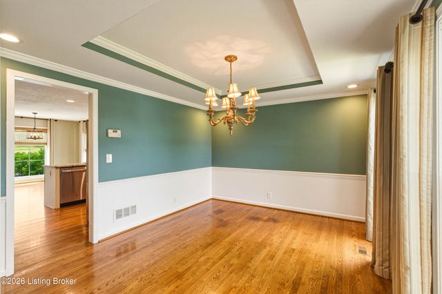 10418 Long Home Rd, Louisville, KY 40291