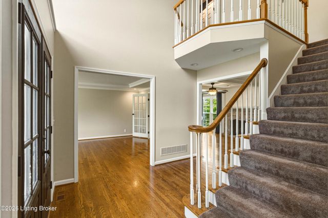 10418 Long Home Rd, Louisville, KY 40291