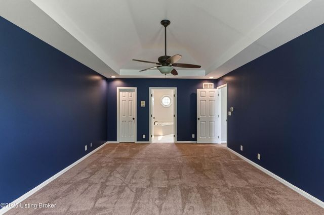 10418 Long Home Rd, Louisville, KY 40291