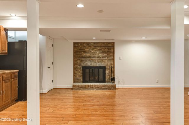10418 Long Home Rd, Louisville, KY 40291