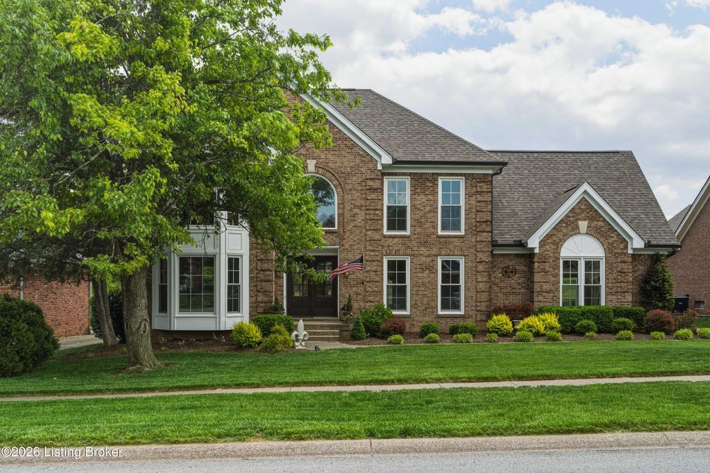 10418 Long Home Rd, Louisville, KY 40291