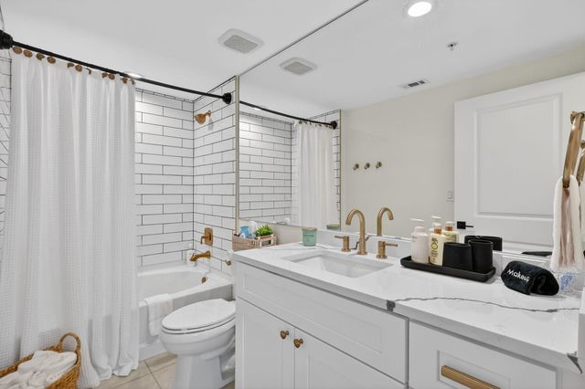 675 NW Flagler Avenue Unit 202, Stuart, FL 34994