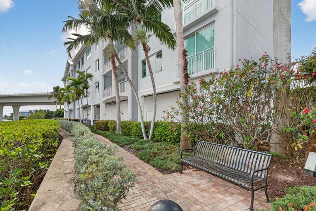 675 NW Flagler Avenue Unit 202, Stuart, FL 34994