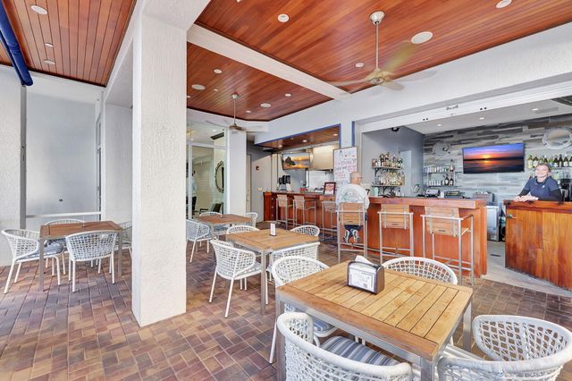 675 NW Flagler Avenue Unit 202, Stuart, FL 34994
