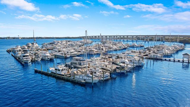 675 NW Flagler Avenue Unit 202, Stuart, FL 34994