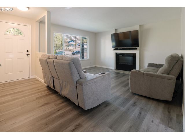 15840 Sw SUNSET Ct, Sherwood, OR 97140