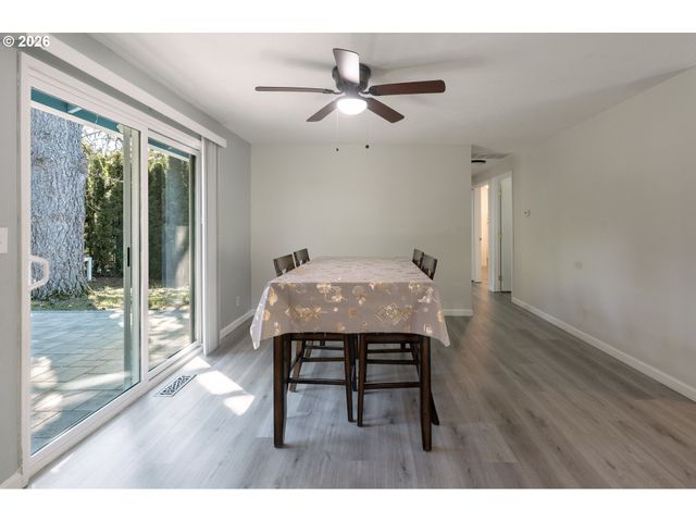 15840 Sw SUNSET Ct, Sherwood, OR 97140