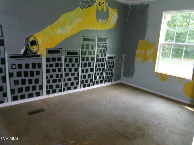 2035 Viking Mountain Road, Greeneville, TN 37743