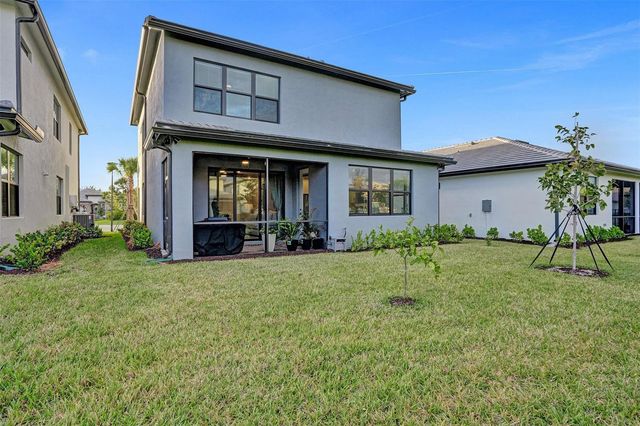 4422 S Silverwood Lane, Oakland Park, FL 33309
