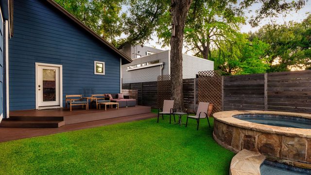 2304 Holly ST, Austin, TX 78702