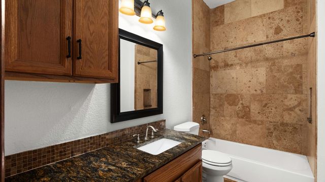 2304 Holly ST, Austin, TX 78702