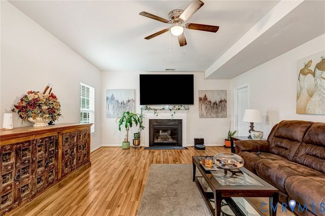 420 Daniel Bluff Ln, Henrico, VA 23223