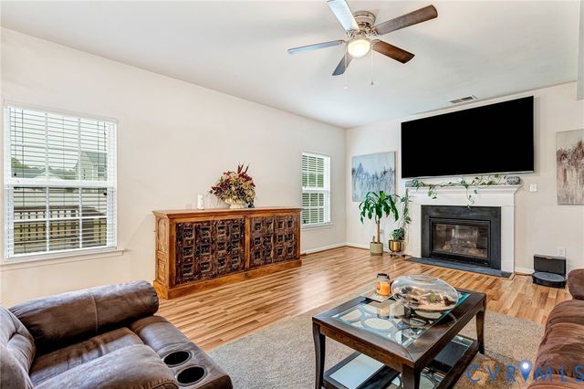 420 Daniel Bluff Ln, Henrico, VA 23223