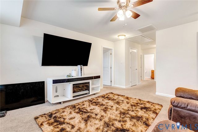 420 Daniel Bluff Ln, Henrico, VA 23223